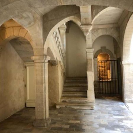 Uzes A Pied, Appartement Dans Cadre D'Exception 외부 사진