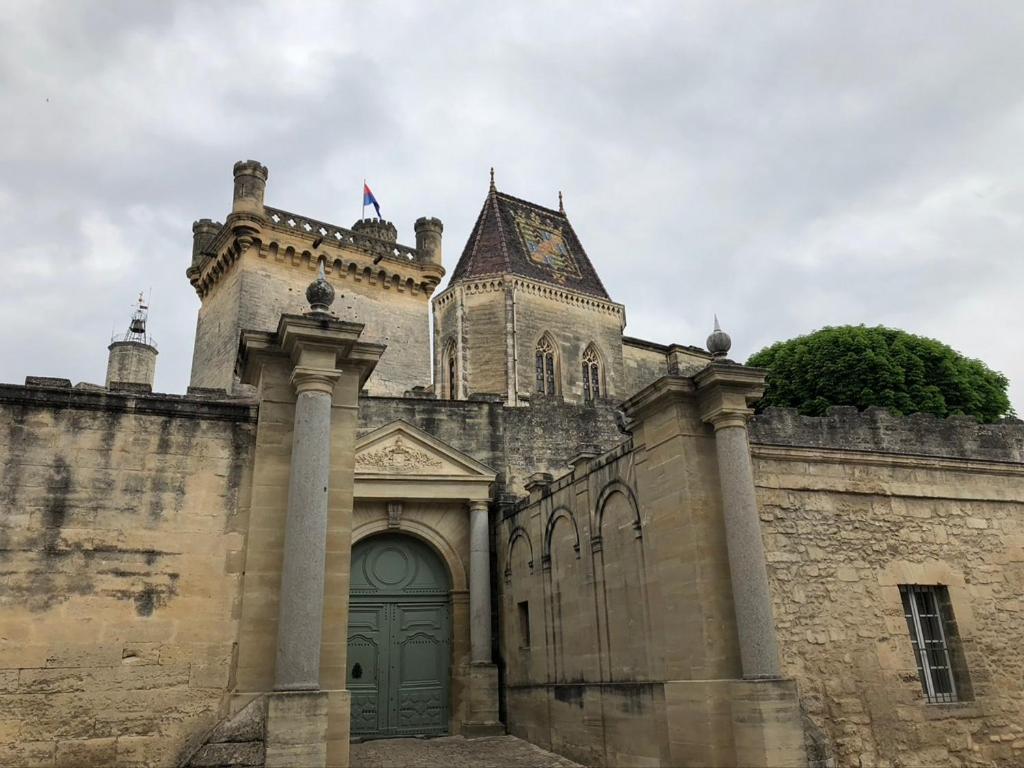 Uzes A Pied, Appartement Dans Cadre D'Exception 외부 사진